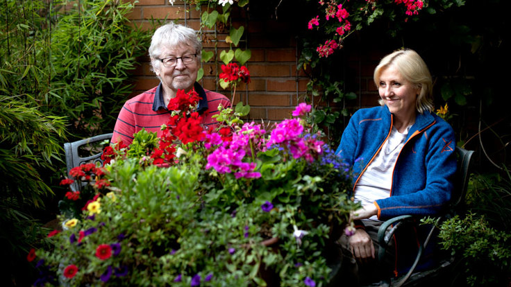 Förra gången Bostadsrätterna utlyste tävlingen, 2019, utsågs Brf Humle 24 i Malmö till vinnare av ”Sveriges finaste innergård” vilket en plakett utanpå deras hus även visar.